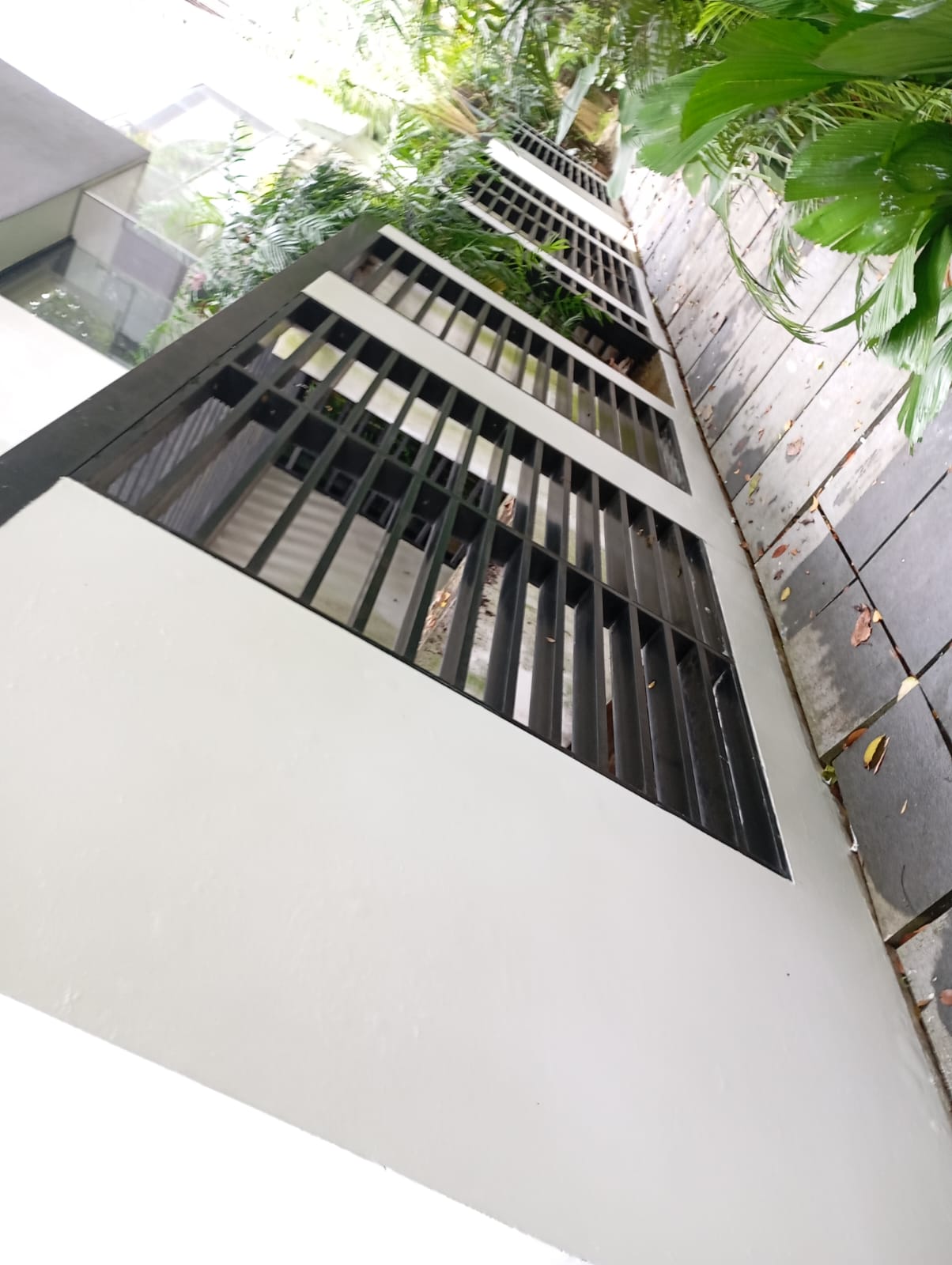 Best Painting Service in Singapore: Reliable & Affordable Solutions by Tasfia Engineering & Construction Pte Ltd.